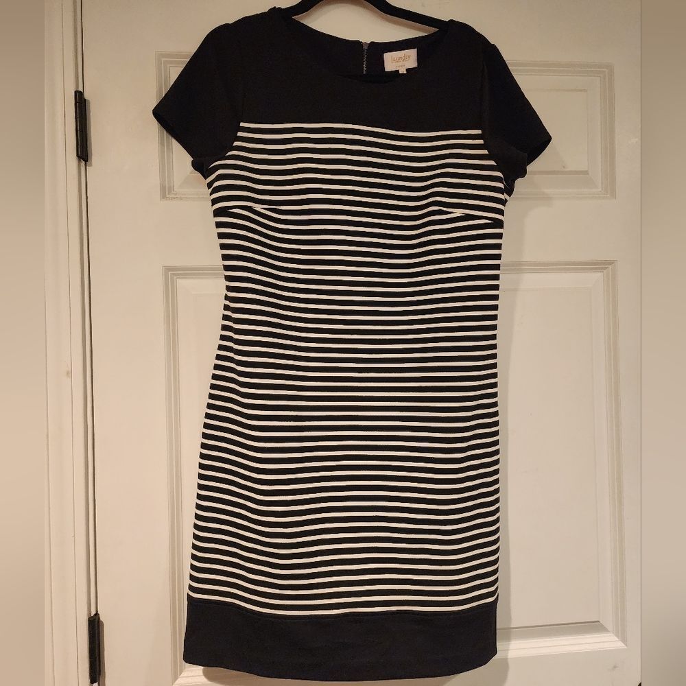 Laundry by Shelli Segal black and white striped short sleeve knee length Dress